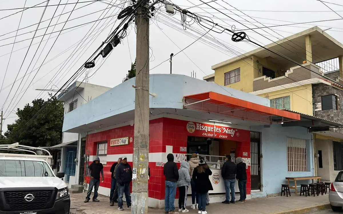 Venta de café y pan aumentan las ventas de negocios de Tampico a causa del frío 